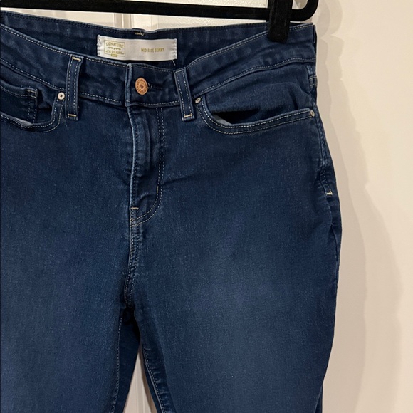 Signature Levi Strauss Gold Mid Rise Skinny Jeans size 12 - Picture 4 of 12